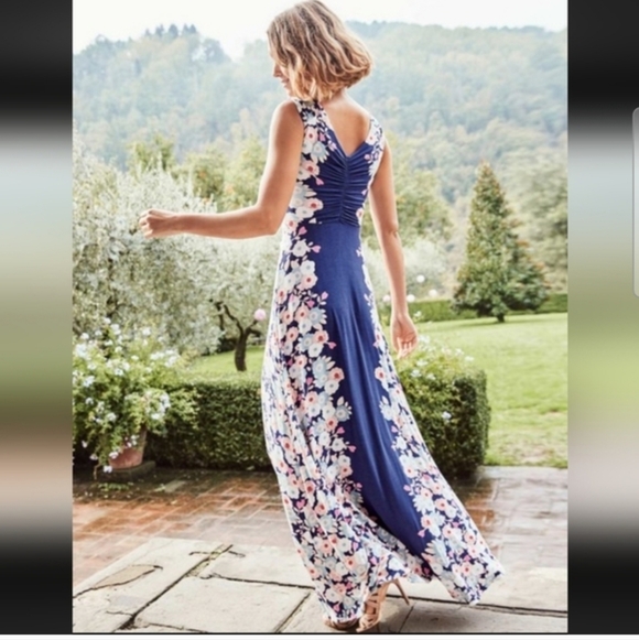 Boden Dresses & Skirts - Boden Georgia Maxi Dress size 2p floral vneck viscose